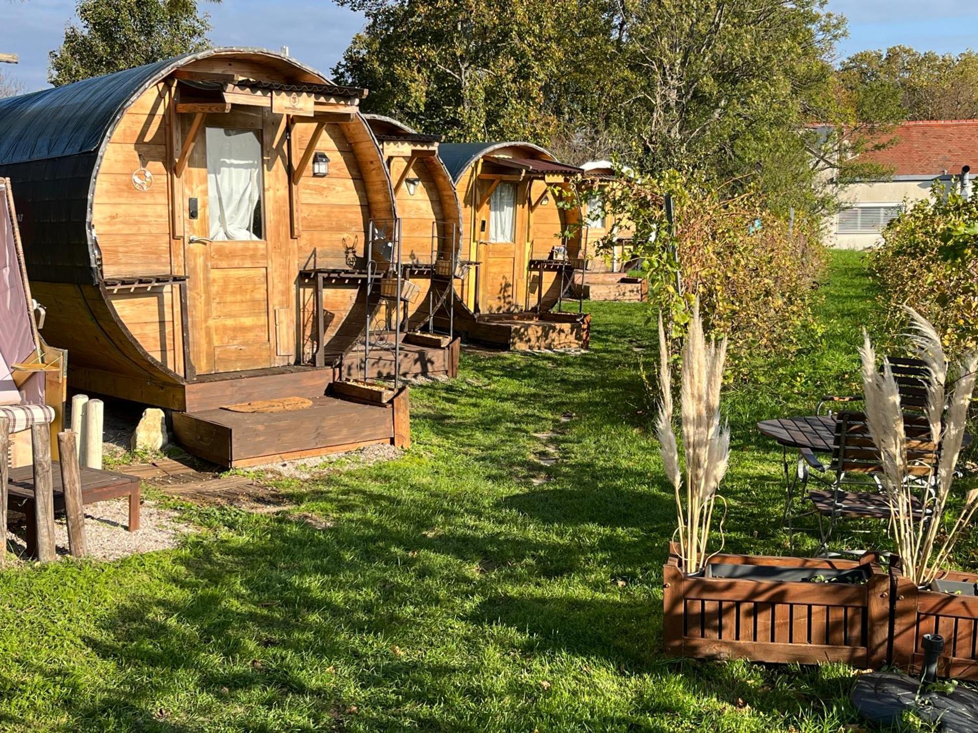 Schlaffass - Schlafen Im Holzfass Thallern Gumpoldskirchen Kültér fotó